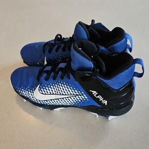 Nike Alpha Football Cleats